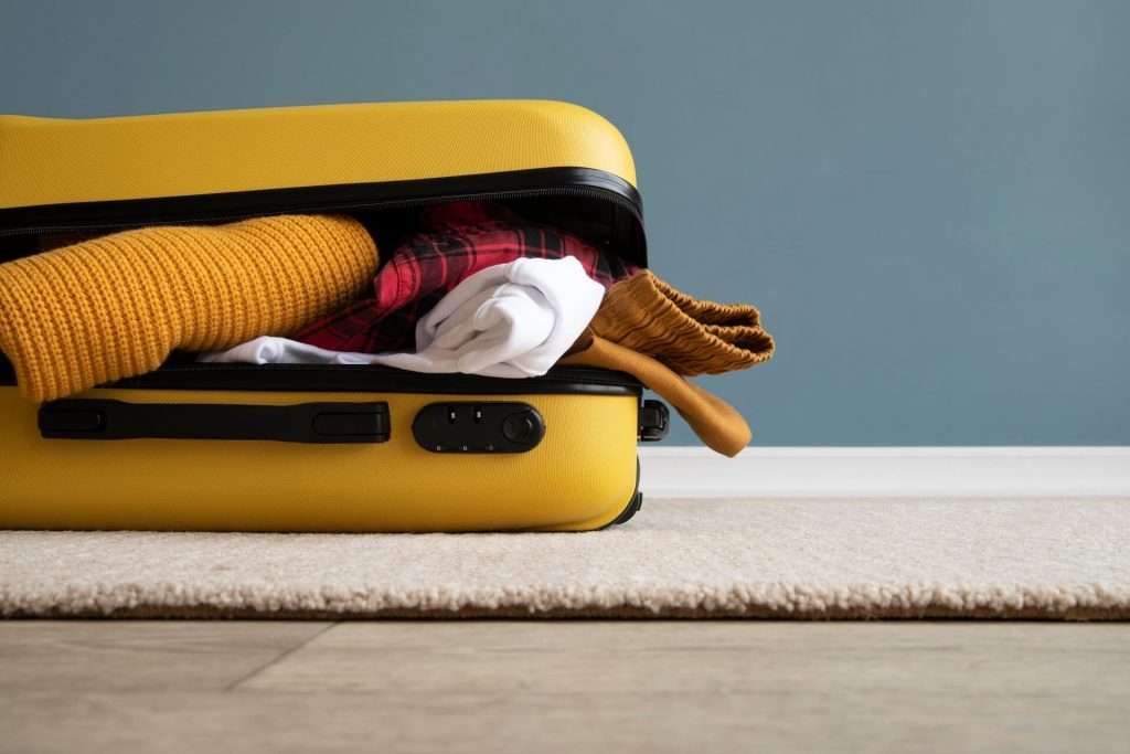 suitcase organize