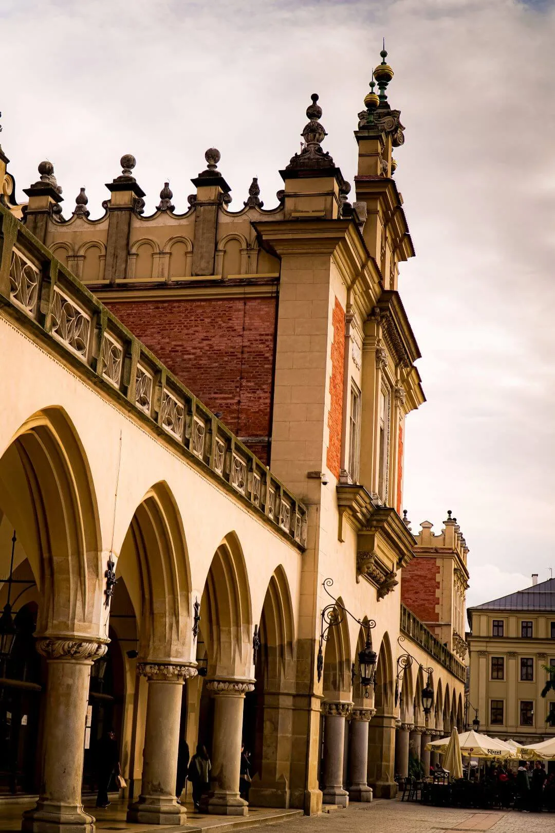 The iconic landmark, Cloth Hall.